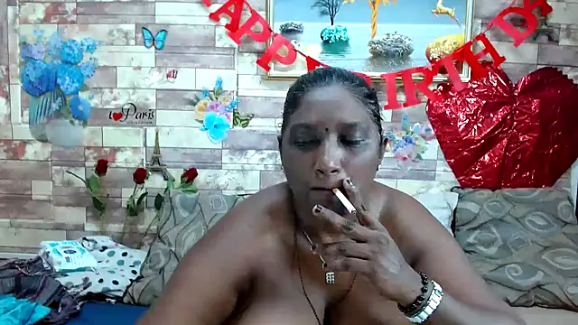 Snapshot of Indian_tracy chatting on January 27, 9:00 pm Indian tracy online show from January 27, 9:00 pm