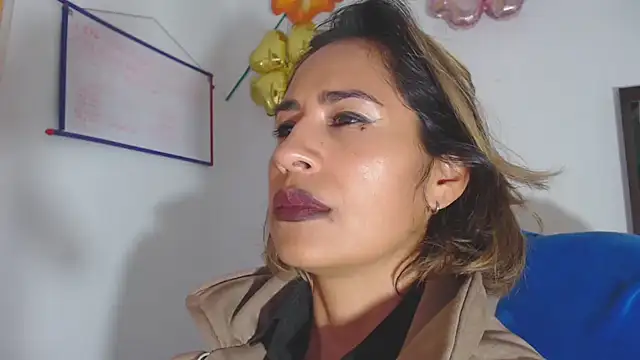 fantasty nylon online show from December 7, 12:30 am