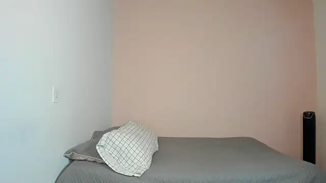 nina pons online show from December 14, 5:40 pm