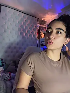 Snapshot of ZarahEvans chatting on May 8, 4:12 pm ZarahEvans online show from May 8, 4:12 pm