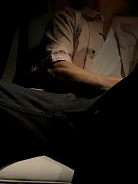 RoodoggXL online show from November 15, 2:09 am