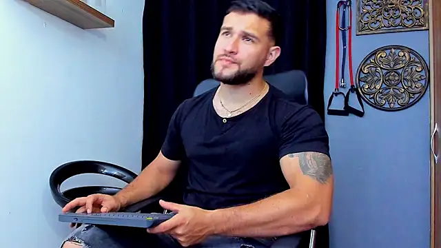 AndrewDiaz online show from January 12, 9:03 am