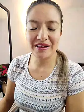 Snapshot of valeriahunter1 chatting on November 20, 10:31 pm valeriahunter1 online show from November 20, 10:31 pm