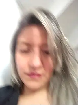 Snapshot of valeriahunter1 chatting on March 11, 10:38 pm valeriahunter1 online show from March 11, 10:38 pm