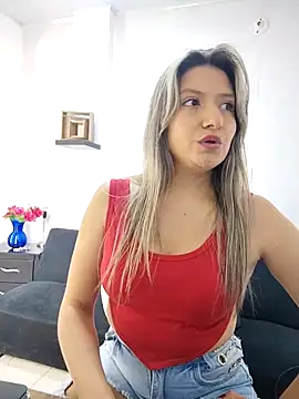 Snapshot of valeriahunter1 chatting on March 16, 10:25 pm valeriahunter1 online show from March 16, 10:25 pm