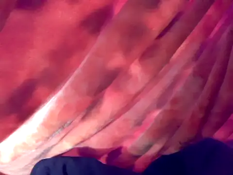 Snapshot of SmokeShow686 chatting on December 17, 4:21 pm SmokeShow686 online show from December 17, 4:21 pm