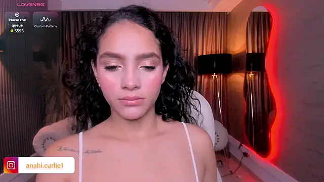 anahi curlie1 online show from June 16, 11:24 am