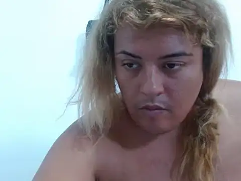 Snapshot of KIARAMARSHALLWELLZ chatting on February 11, 3:29 pm KIARAMARSHALLWELLZ online show from February 11, 3:29 pm