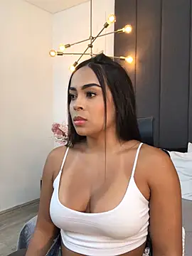 JuanaSimons online show from January 4, 11:06 pm