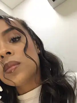 JuanaSimons online show from March 12, 11:01 pm