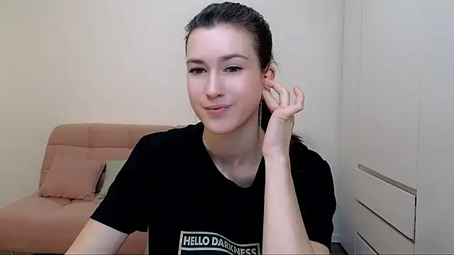 Snapshot of AliciaNewell chatting on December 20, 12:27 pm AliciaNewell online show from December 20, 12:27 pm