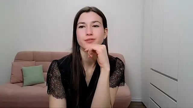 Snapshot of AliciaNewell chatting on February 11, 12:48 pm AliciaNewell online show from February 11, 12:48 pm