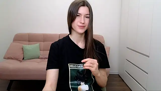 Snapshot of AliciaNewell chatting on February 25, 8:58 am AliciaNewell online show from February 25, 8:58 am