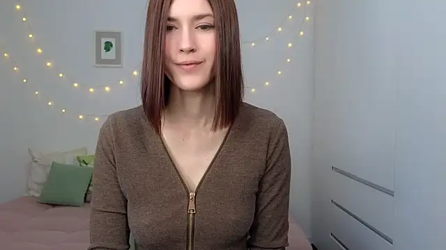 AliciaNewell online show from June 14, 4:58 am