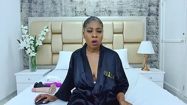 AlisonTravis online show from January 8, 7:03 am