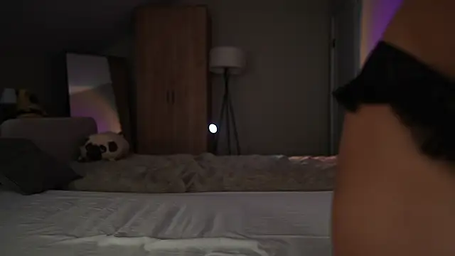 VikkiLustfull online show from October 25, 11:51 am