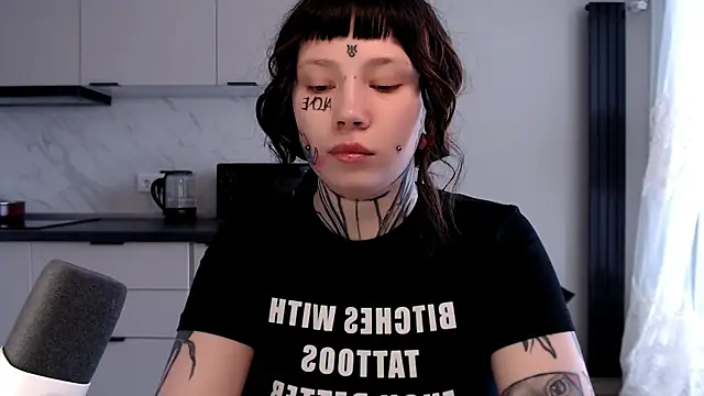 tradishka online show from February 14, 9:24 am