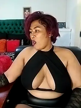 Snapshot of KINKYTEE20 chatting on November 27, 6:10 pm KINKYTEE20 online show from November 27, 6:10 pm