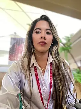 Emilia Bakerr online show from December 16, 7:32 pm