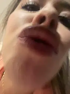 Emilia Bakerr online show from February 5, 6:26 pm