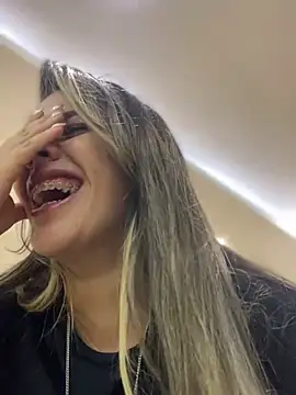 Emilia Bakerr online show from March 20, 9:35 pm