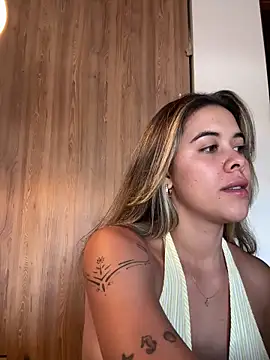 Emilia Bakerr online show from June 22, 6:49 pm