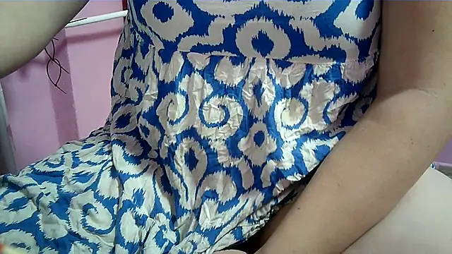 Snapshot of Lucinka1 chatting on February 6, 7:40 pm Lucinka1 online show from February 6, 7:40 pm