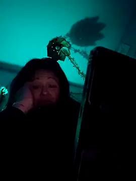 Snapshot of sweetkitty111 chatting on October 27, 6:50 am sweetkitty111 online show from October 27, 6:50 am