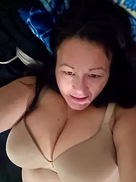 Snapshot of sweetkitty111 chatting on January 10, 3:25 pm sweetkitty111 online show from January 10, 3:25 pm