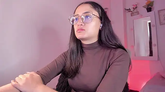 Snapshot of _Caroliinee_ chatting on September 24, 4:54 pm Caroliinee online show from September 24, 4:54 pm