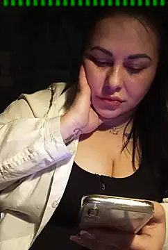 DaisyStreet online show from February 13, 6:27 pm