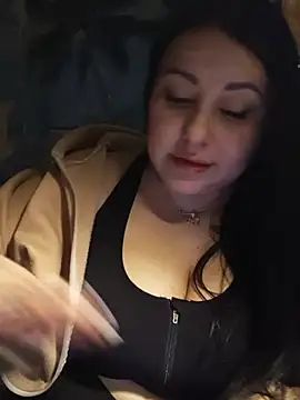 DaisyStreet online show from March 8, 12:44 am