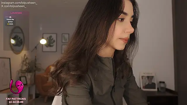 Snapshot of JulietteDee chatting on May 19, 9:21 pm JulietteDee online show from May 19, 9:21 pm