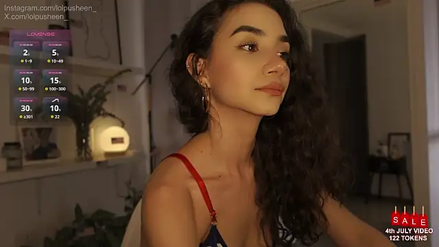Snapshot of JulietteDee chatting on July 3, 10:16 pm JulietteDee online show from July 3, 10:16 pm