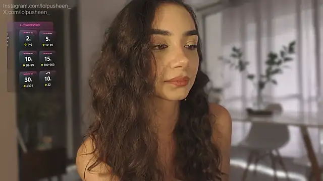 Snapshot of JulietteDee chatting on July 7, 9:41 pm JulietteDee online show from July 7, 9:41 pm