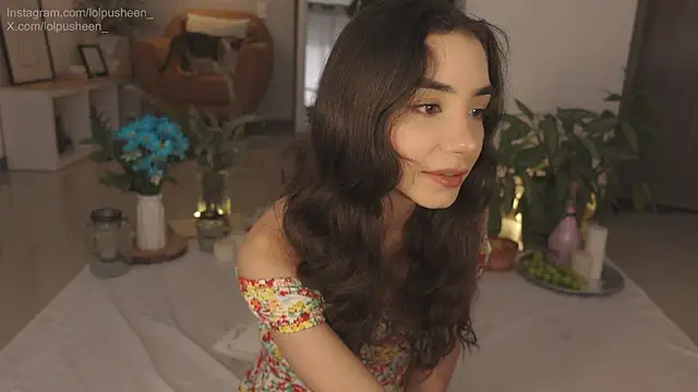 Snapshot of JulietteDee chatting on July 10, 9:39 pm JulietteDee online show from July 10, 9:39 pm