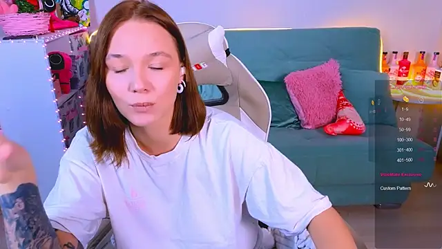 Snapshot of Karen_morris chatting on October 27, 6:23 pm Karen morris online show from October 27, 6:23 pm