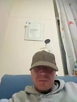 maurix9111 online show from April 5, 7:22 pm