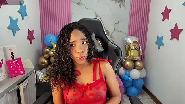 Snapshot of lia_16 chatting on October 2, 11:06 am lia 16 online show from October 2, 11:06 am