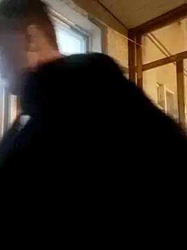 Snapshot of DjiniCD chatting on February 5, 8:25 pm DjiniCD online show from February 5, 8:25 pm