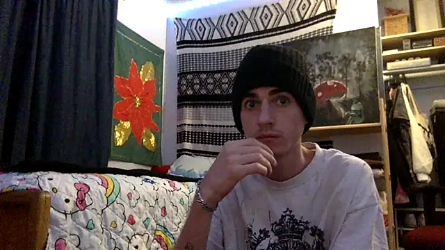 spicylaboi online show from December 15, 9:35 am