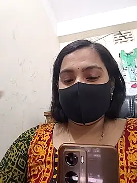 Snapshot of Ritusri_Dotta chatting on February 14, 6:37 pm Ritusri Dotta online show from February 14, 6:37 pm