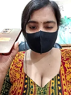 Snapshot of Ritusri_Dotta chatting on April 17, 5:27 pm Ritusri Dotta online show from April 17, 5:27 pm