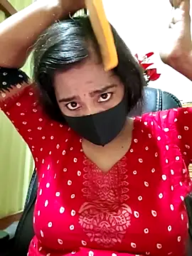 Snapshot of Ritusri_Dotta chatting on May 16, 6:07 pm Ritusri Dotta online show from May 16, 6:07 pm