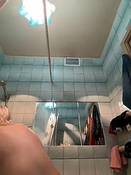 LikaCat online show from March 11, 4:32 am