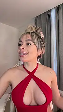 Snapshot of Alison_Diaz17 chatting on November 12, 10:30 pm Alison Diaz17 online show from November 12, 10:30 pm