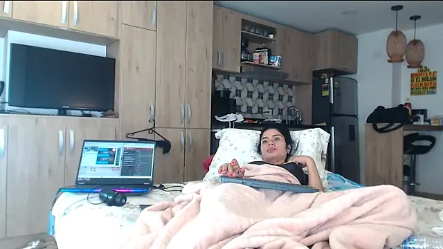 Alondra fetish online show from February 27, 8:39 am