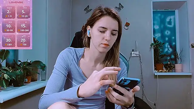 RosaJil online show from December 21, 2:35 pm