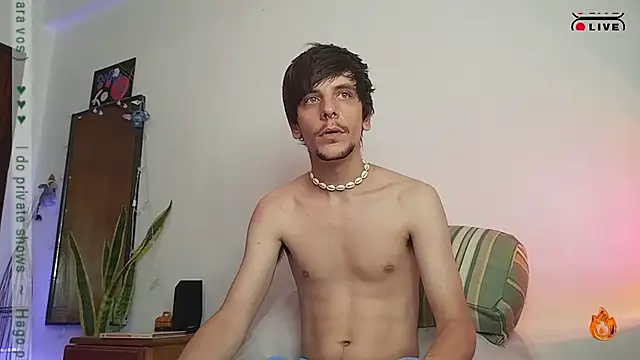 Snapshot of tobix_ chatting on January 16, 6:37 pm tobix online show from January 16, 6:37 pm