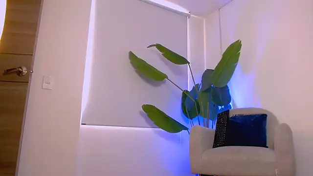 Sara ow online show from March 14, 7:52 pm